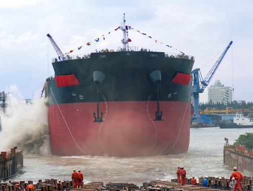 上海船廠全球首艘冰級(jí)散貨船在華潤大東順利下水