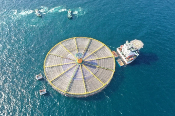 DNV GL助力中國首座深遠海大型漁場“海峽1號”浮卸及系泊安裝
